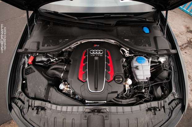 Audi RS6 C7 engine