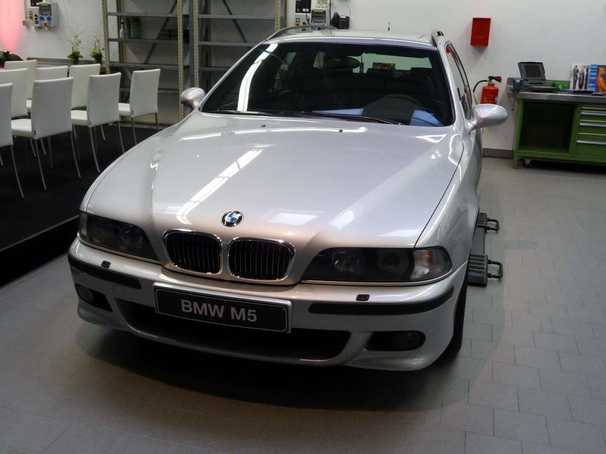 BMW M5 Touring E39