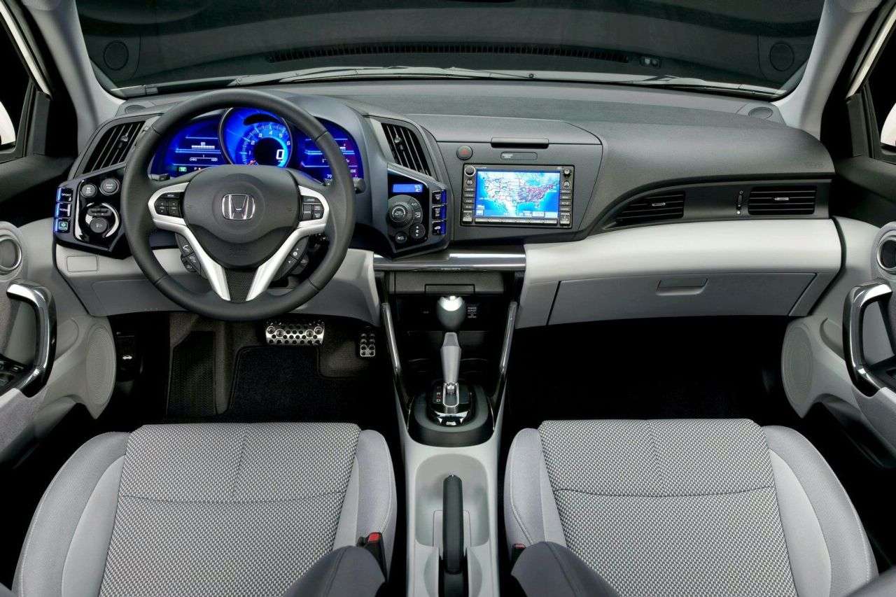 Honda CR-Z oficjalnie 2010