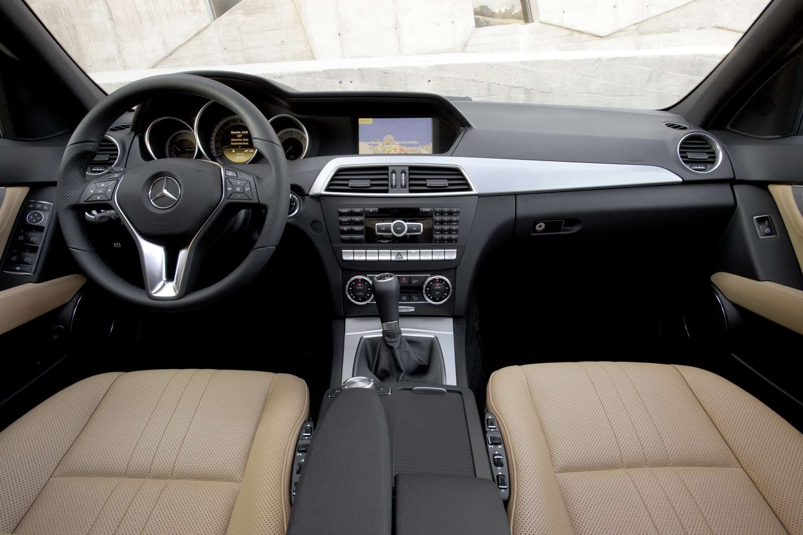 Mercedes C-klasa 2012 oficjalnie grudzien 2010