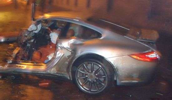 Wypadek Porsche 911 Carrera 4 w Krakowie [FOT] motofilm.pl