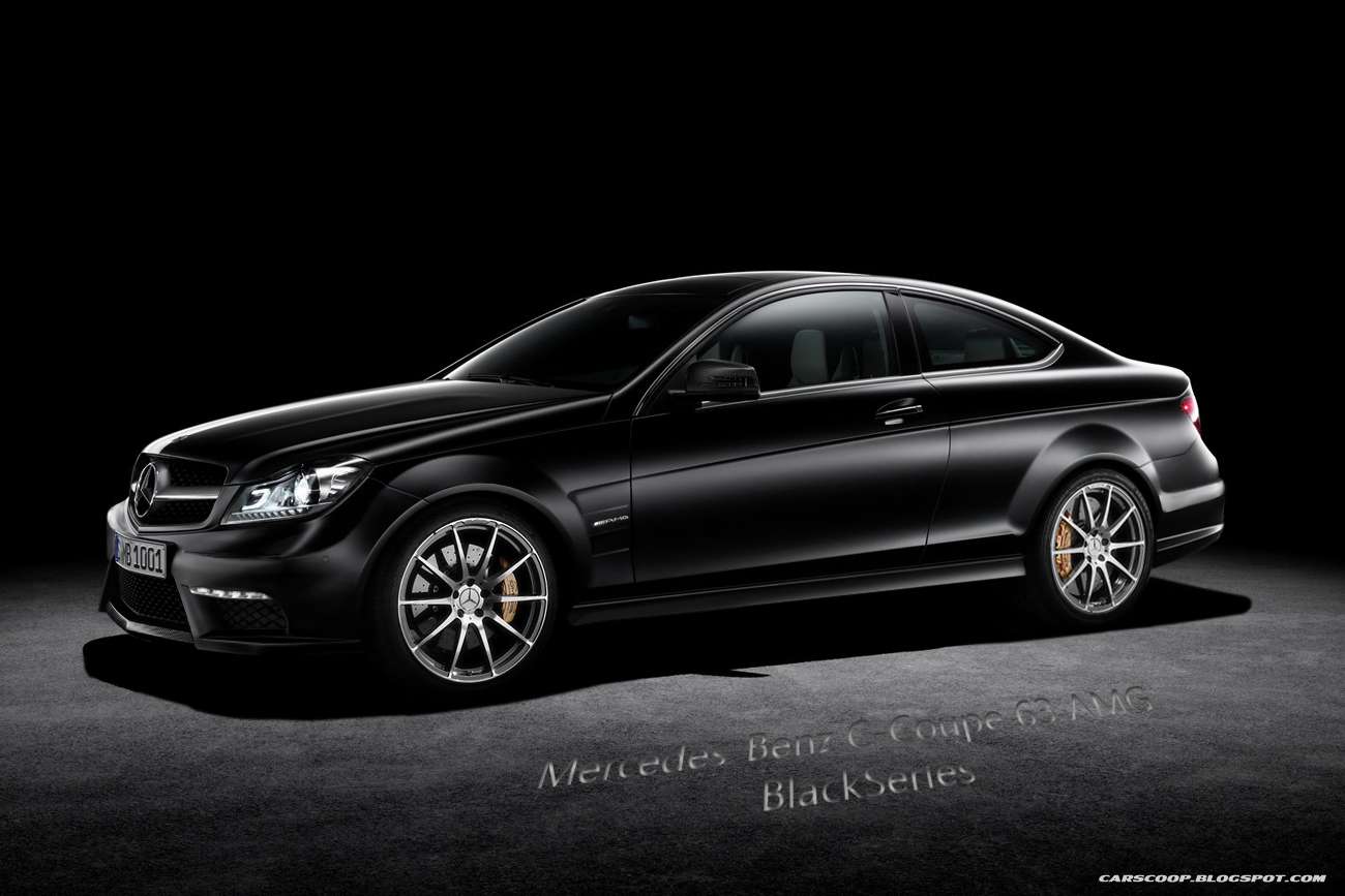 2012 Mercedes-Benz C 63 AMG Black Series Coupe rend luty 2011