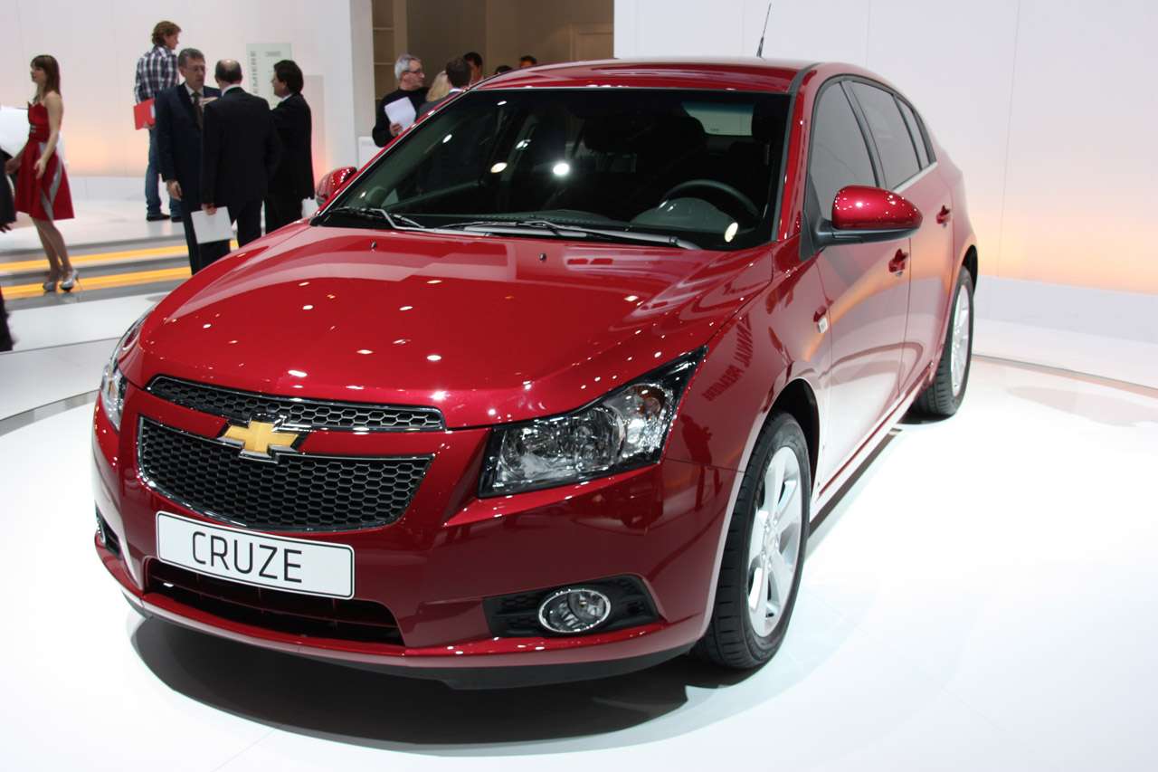 [GENEWA 2011] Chevrolet prezentuje Cruze Hatchback