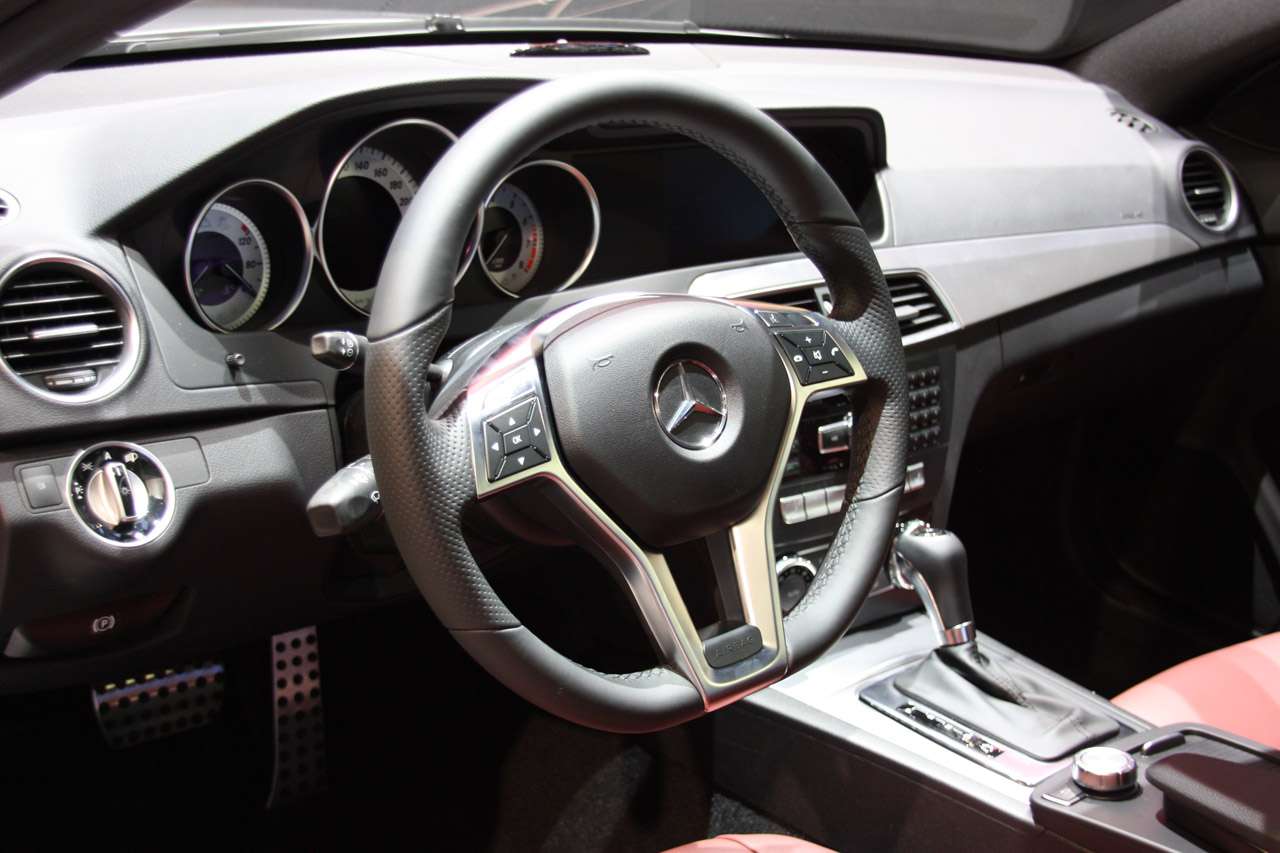 Mercedes C-klasa coupe genewa marzec 2011