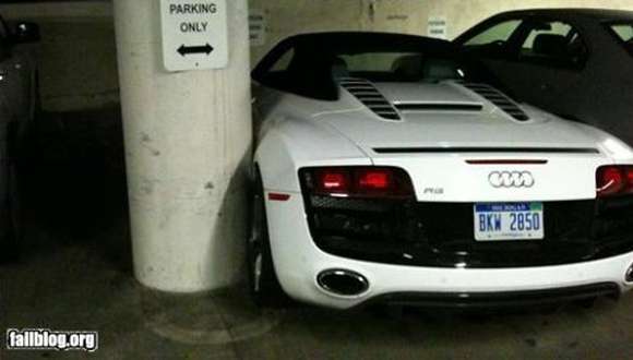 how not to park your audi r8 v10 spyder glo