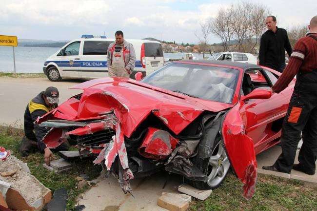 Ferrari 355 GTS Chorwacja crash kwiecien 2011