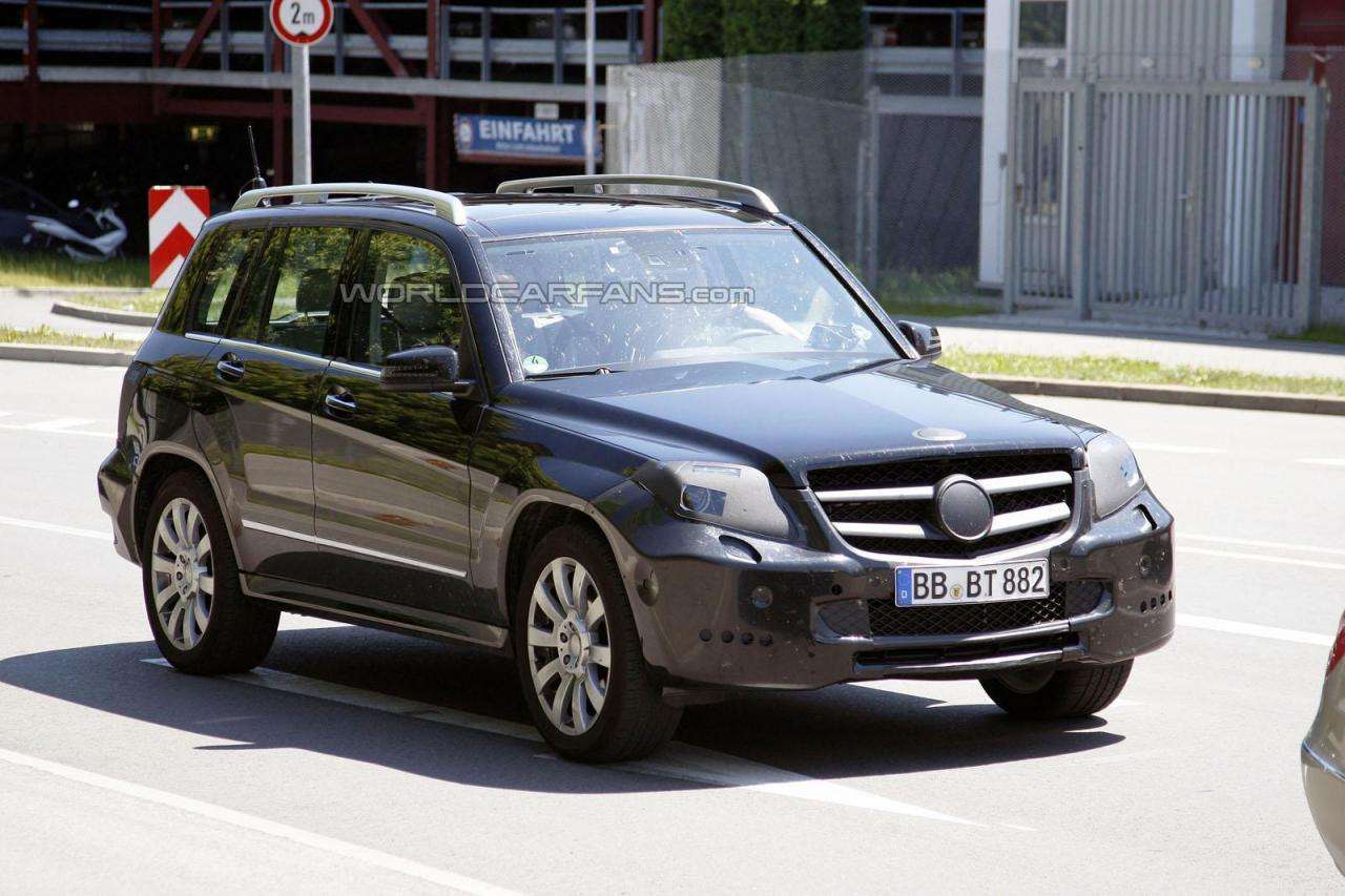 2012 Mercedes GLK po faceliftingu [ZDJĘCIA SZPIEGOWSKIE