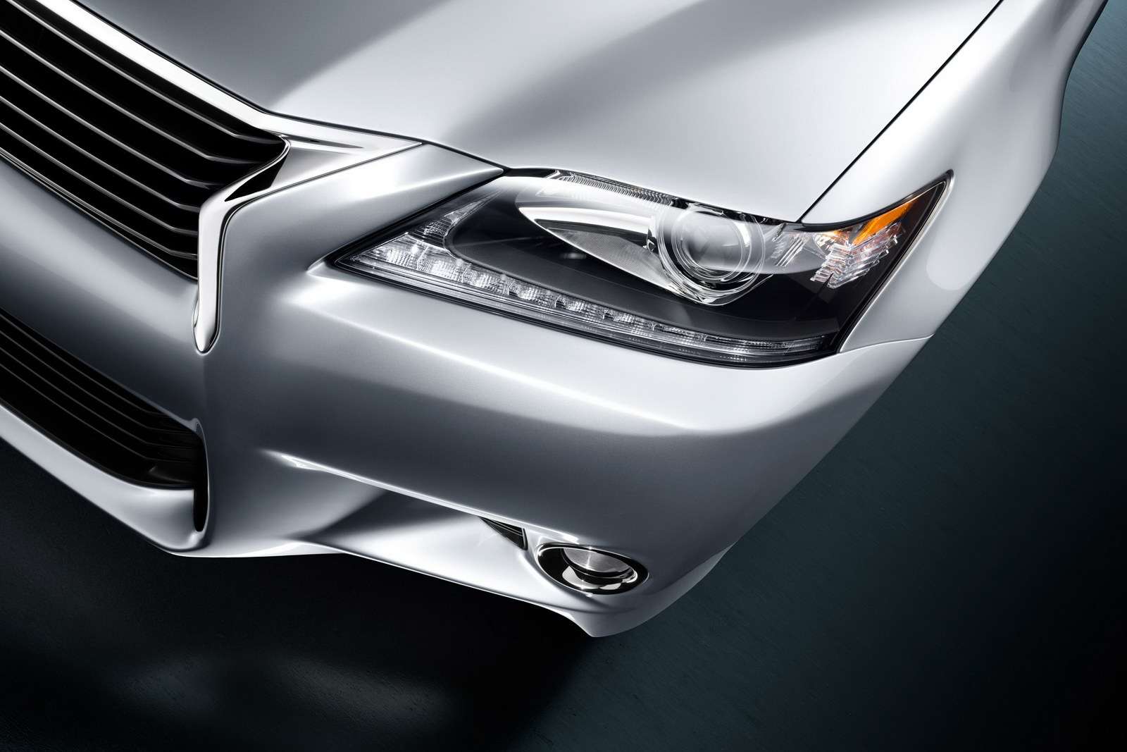 2013 Lexus GS oficjalnie fot sierpien 2011