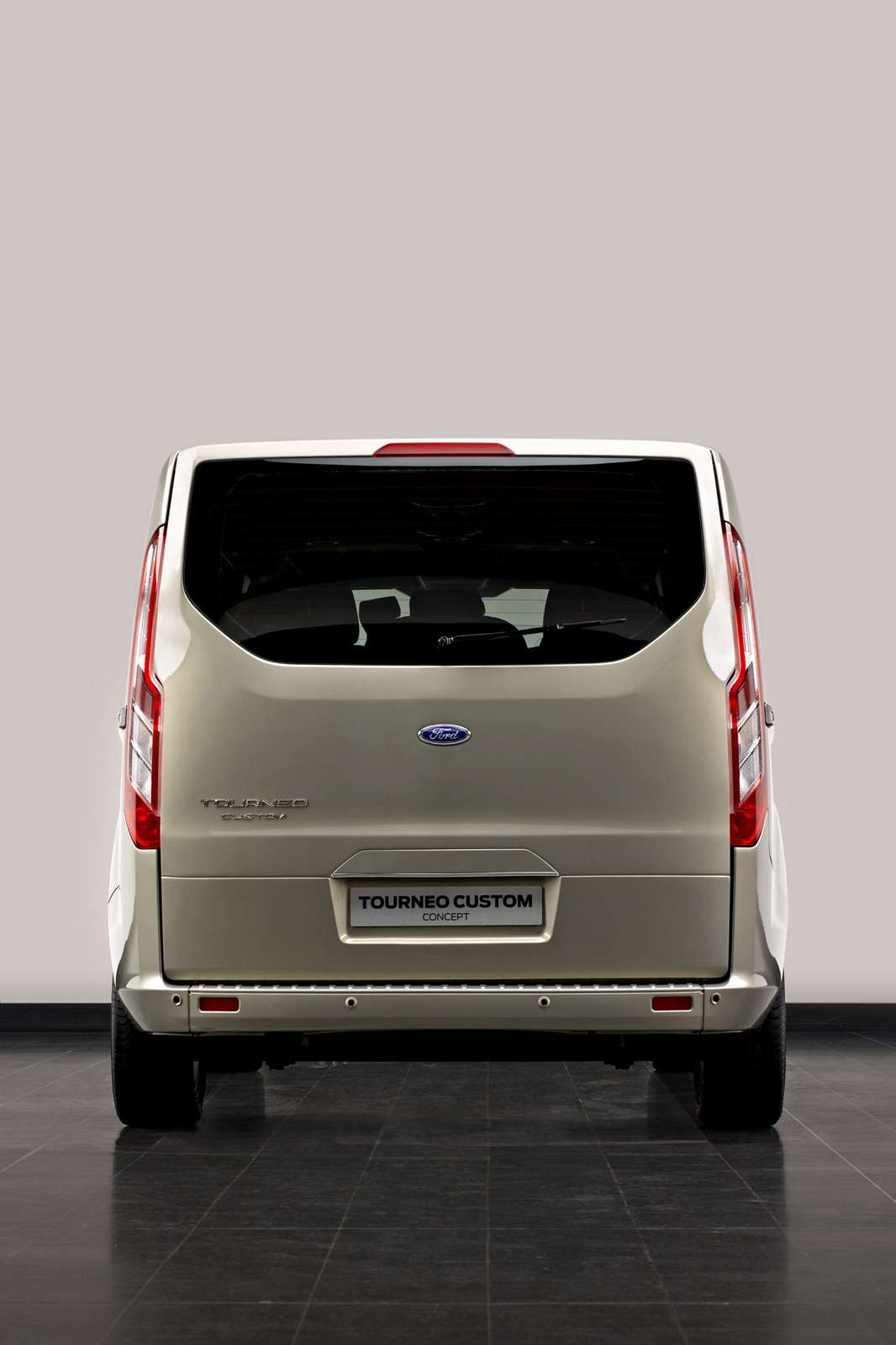 Ford Tourneo Custom Concept nowy Transit motofilm.pl
