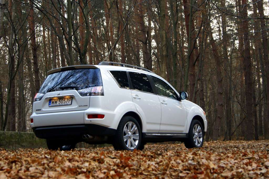 Mitsubishi Outlander test zuch styczen 2012 motofilm.pl