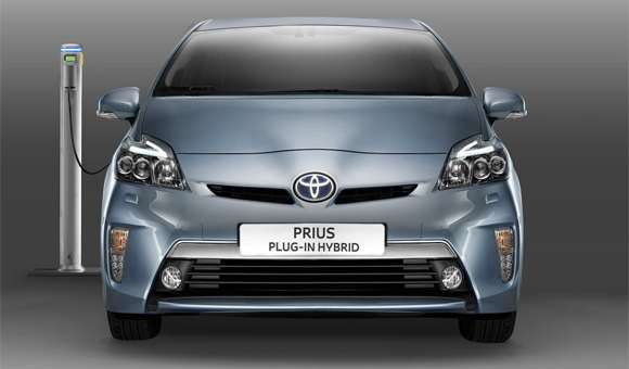 Toyota Prius Plug-in Hybrid dane ekonomiczne