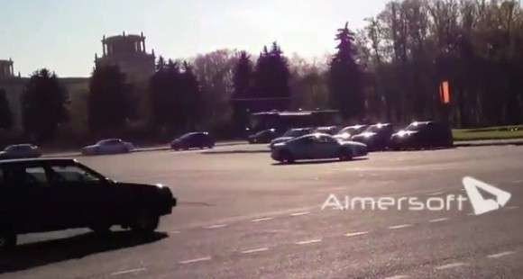 Audi R8 i Łada Samara wypadek