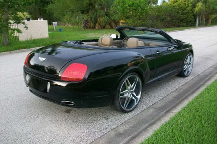 Bentley Continental GTC replika