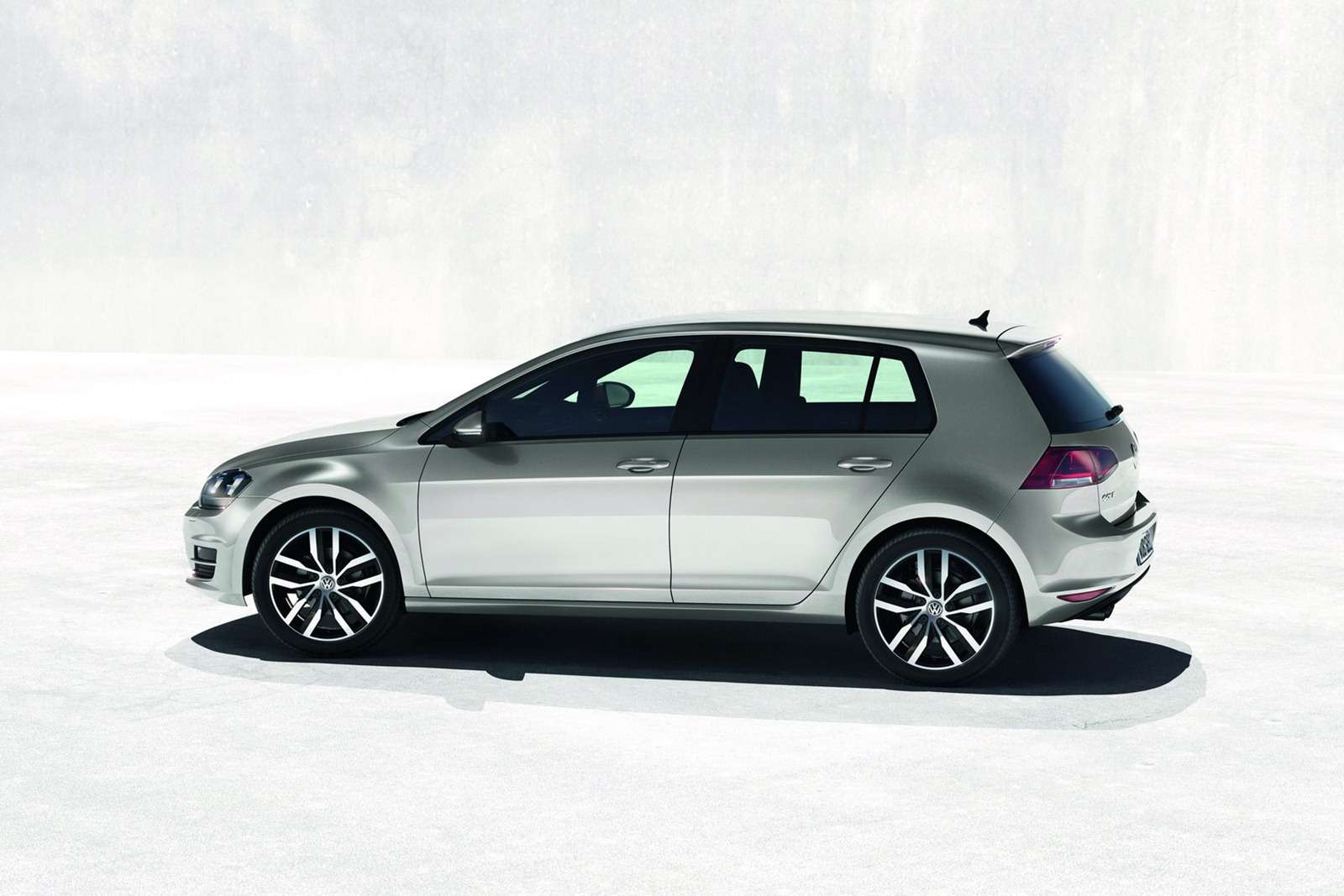 Volkswagen Golf VII 2013 oficjalnie kompletne dane