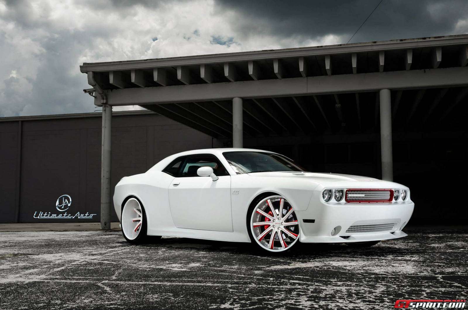 Dodge Challenger tuning Ultimate Auto
