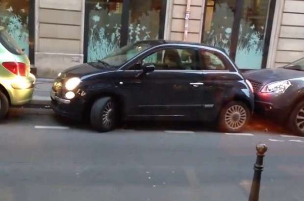 Fiat 500 parkowanie