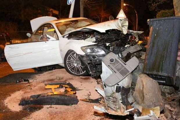 Mercedes CL65 AMG crash