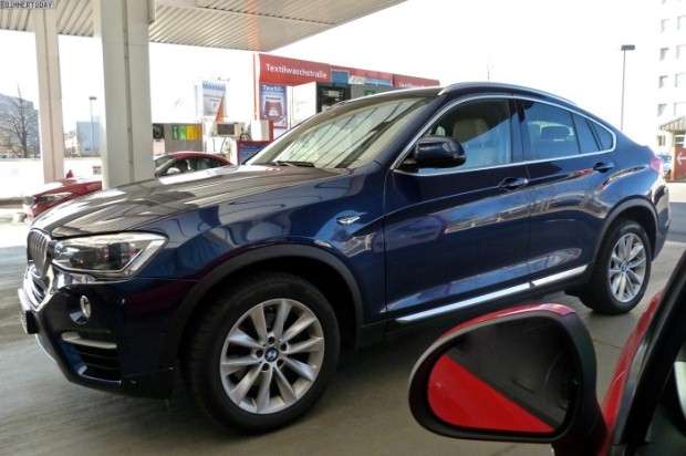 BMW X4 spotted