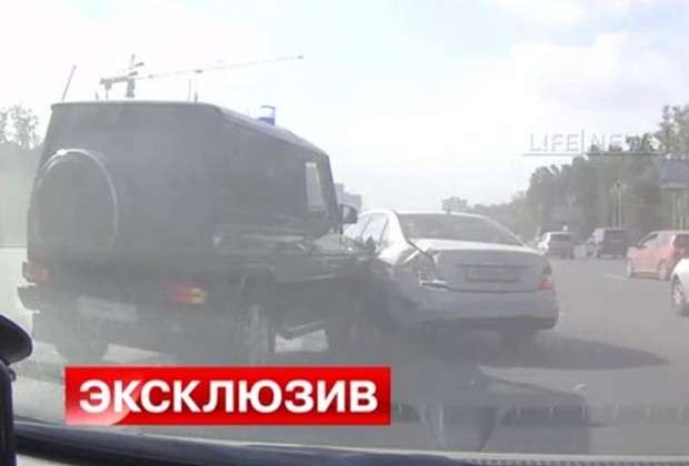 Mercedes G crash Russia