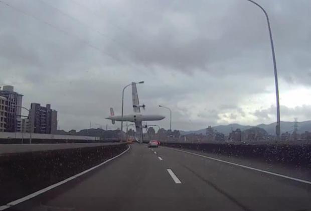 Taipei-airplane-crash