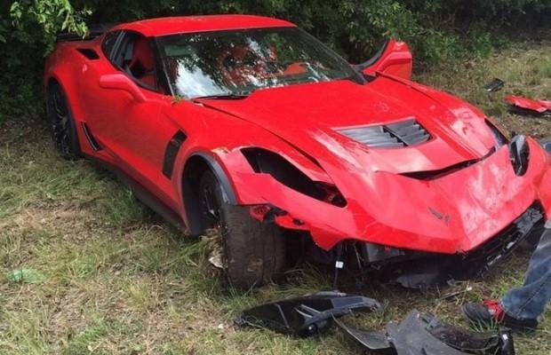 Corvette Z06 crash