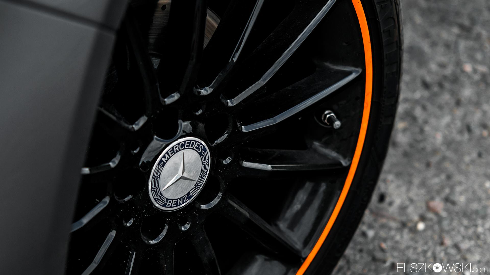 Mercedes-Benz CLA200 Shooting Brake Orange Art Edition