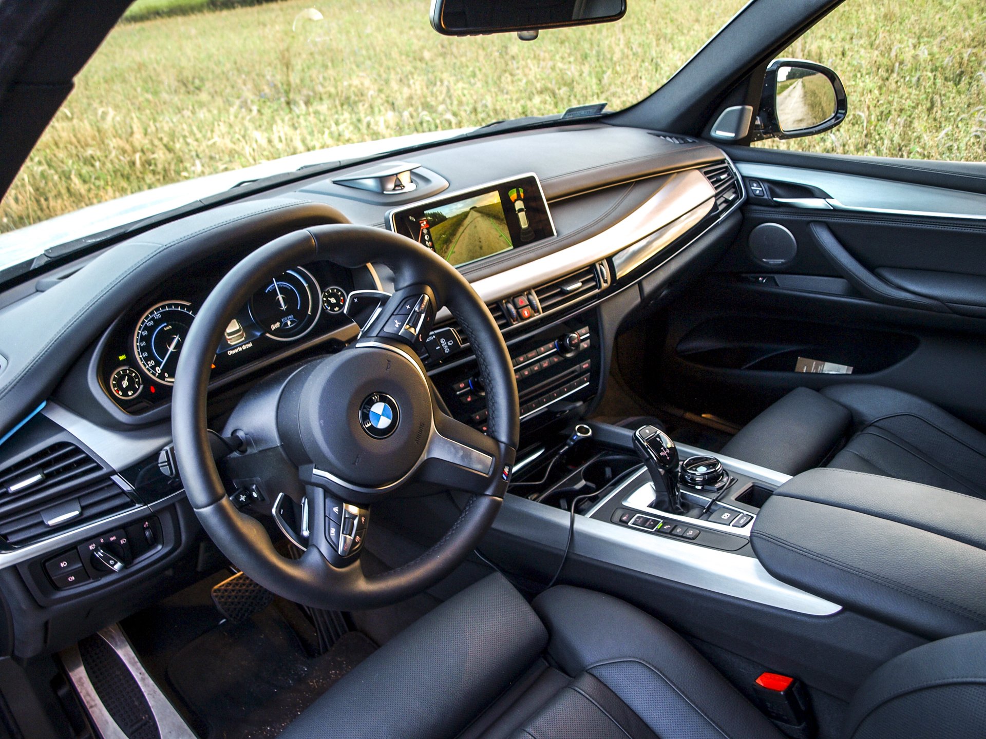 BMW X550i