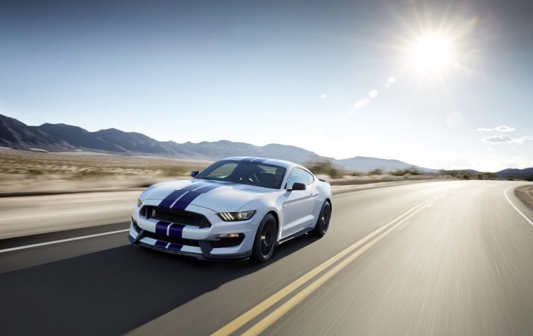 Klienci pozywają Forda o brak mocy w Mustangu motofilm.pl