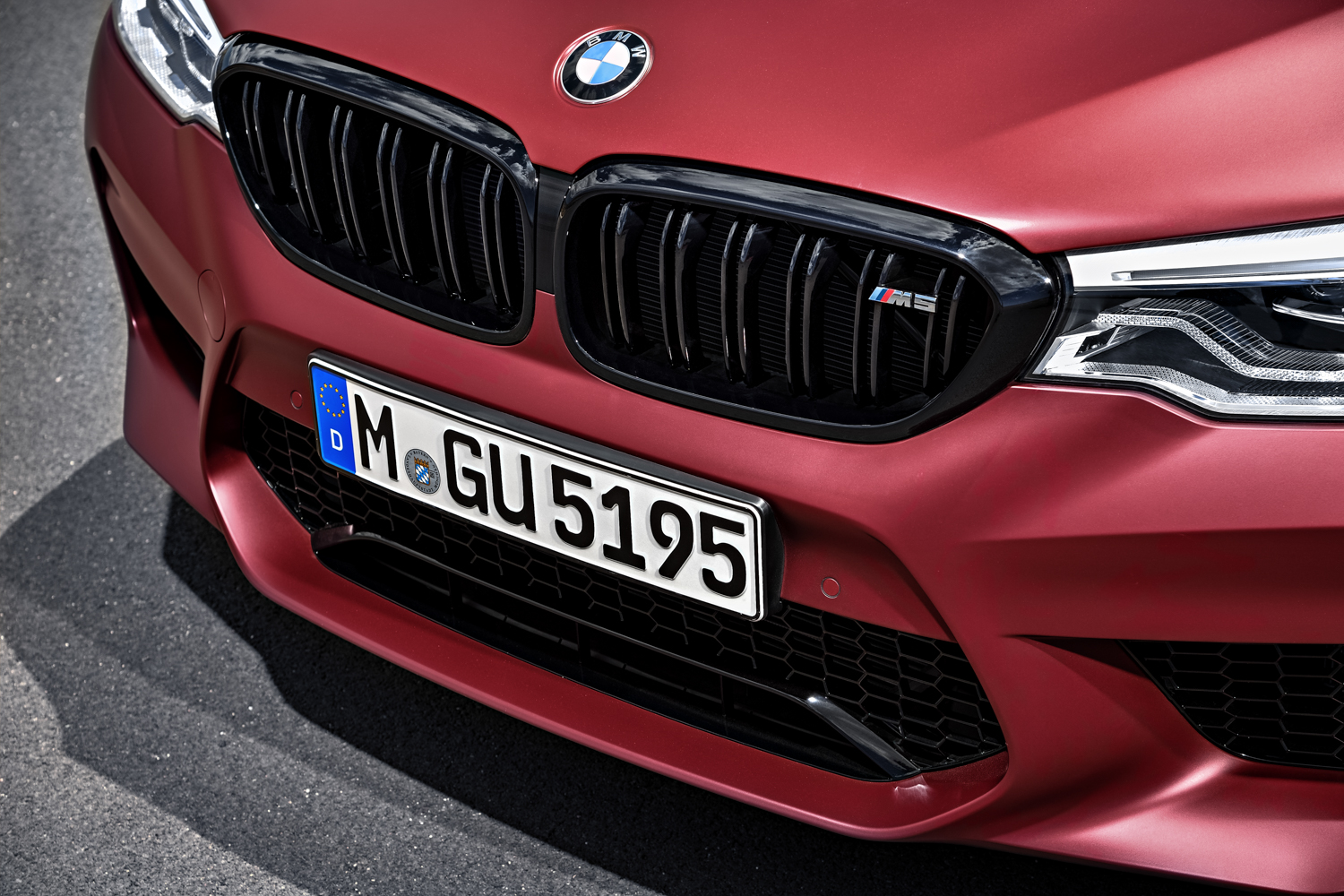 2018 BMW M5 F90 First Edition