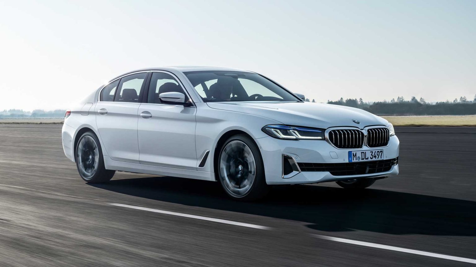 Nowe BMW serii 5 2021 po liftingu oficjalnie w ofercie