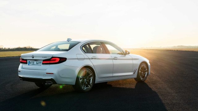 Nowe BMW serii 5 2021 po liftingu oficjalnie w ofercie