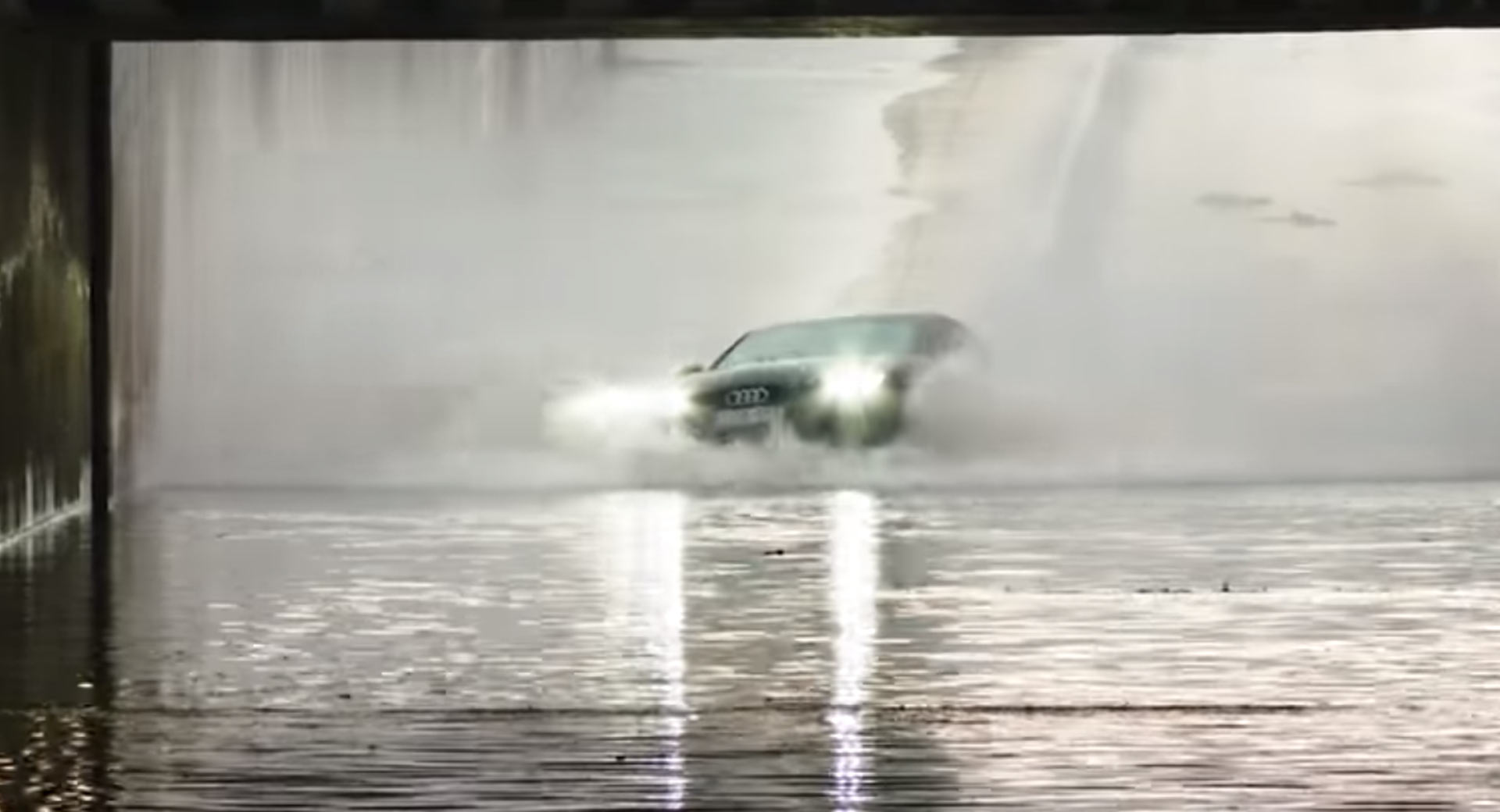 Audi A7 quattro - po powodzi (zalane)