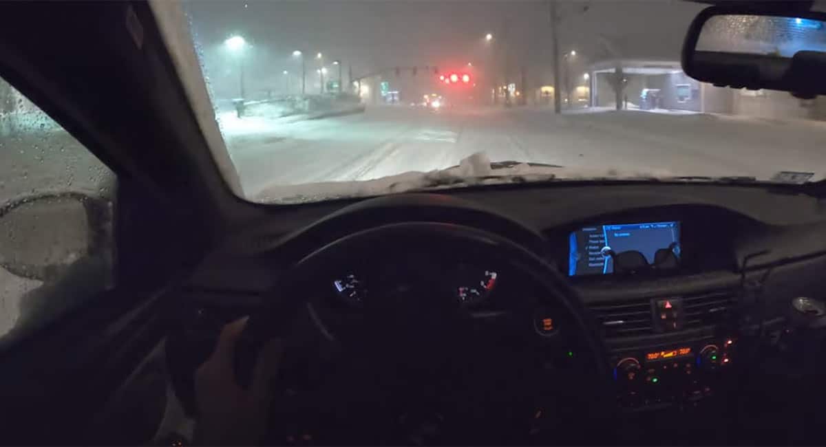 BMW M3 E92: drift na śniegu