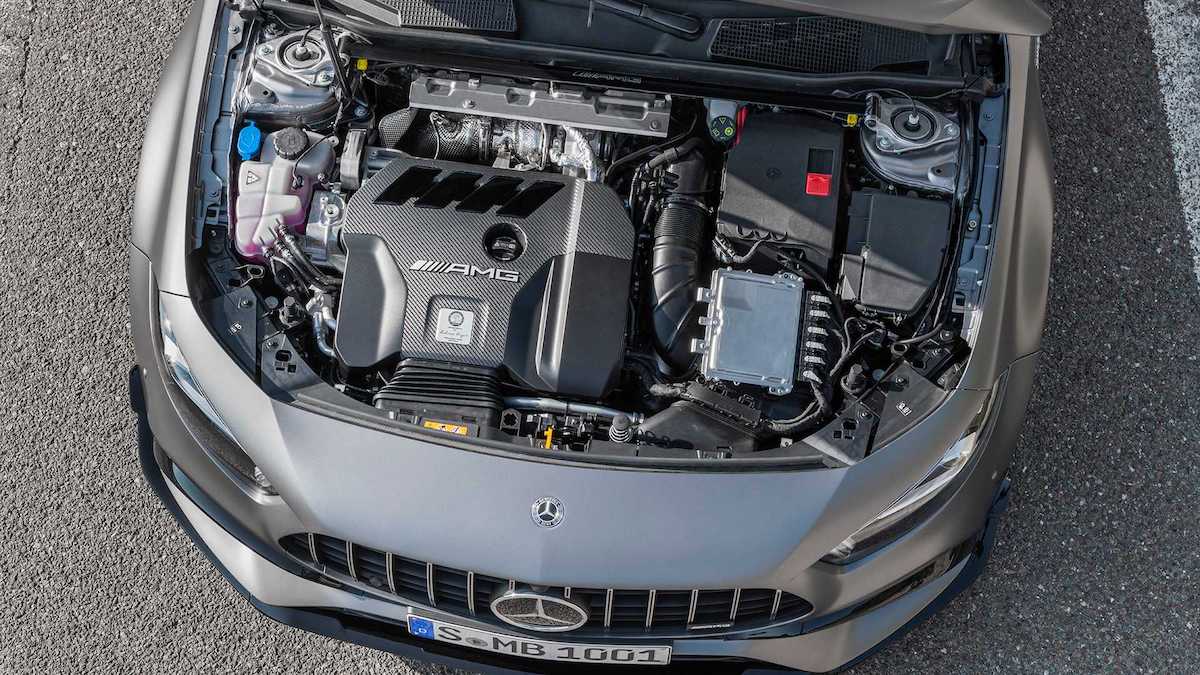 Mercedes-AMG A45 S: silnik
