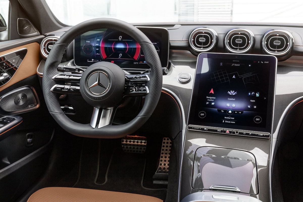 Mercedes Klasy C (W206), wnętrze (wersja najbogatsza)