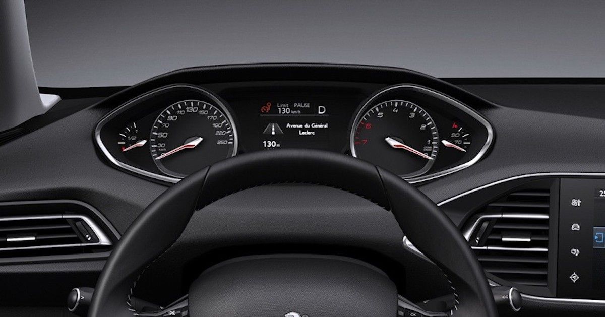 Peugeot 308 (2021) - klasyczne zegary analogowe