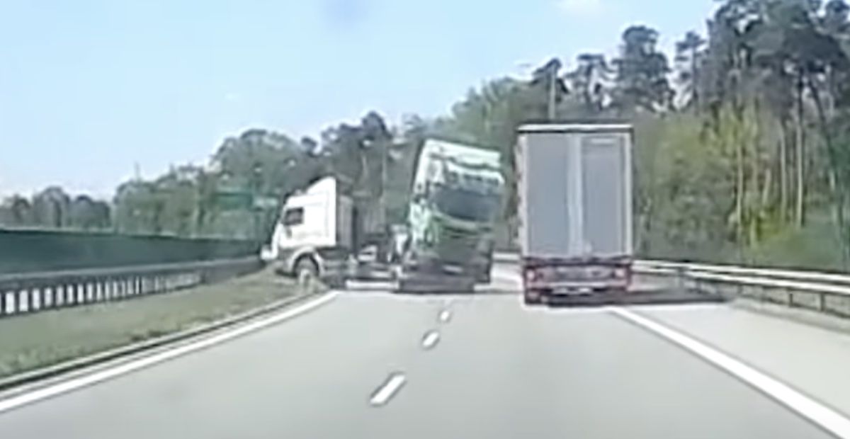 Ciężarówka na lawecie