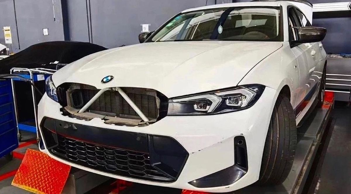 2022 BMW Serii 3 LCI