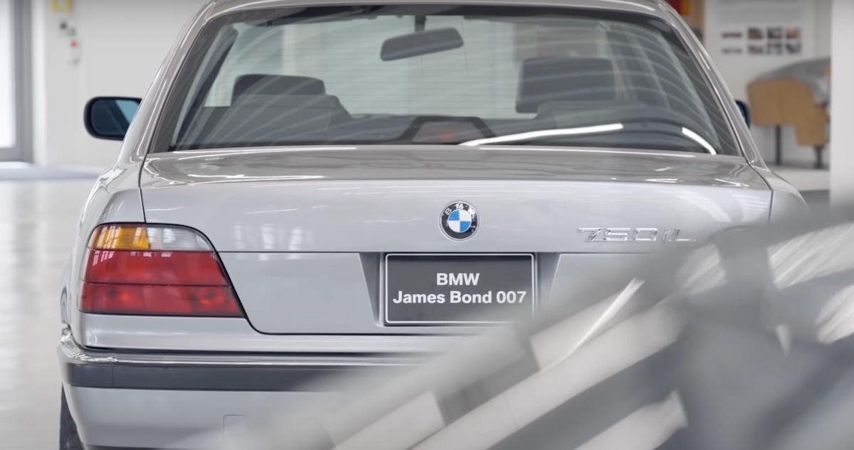BMW 750iL e38 James Bond