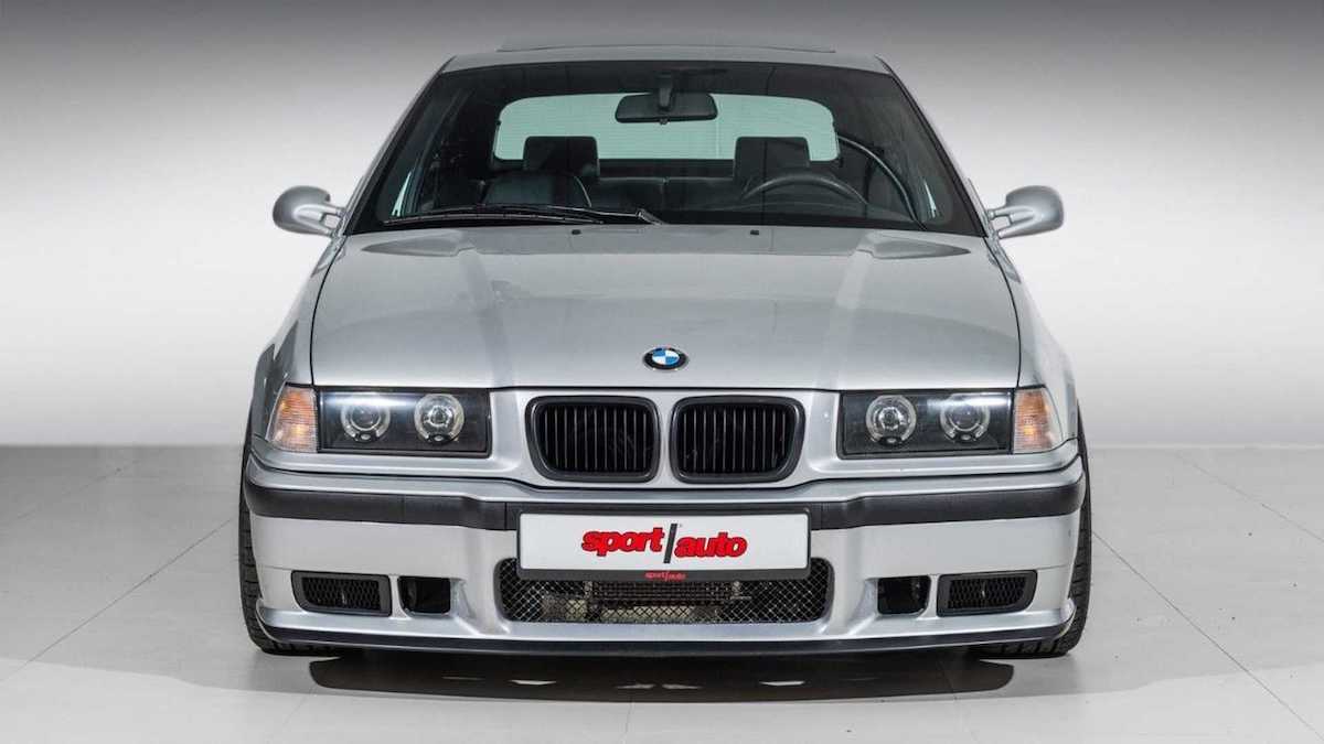 BMW Serii 3 Compact V12