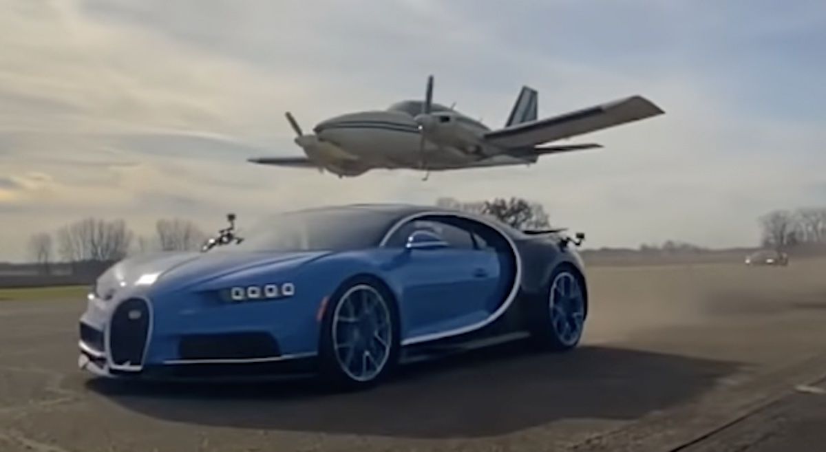 Bugatti Chiron samolot