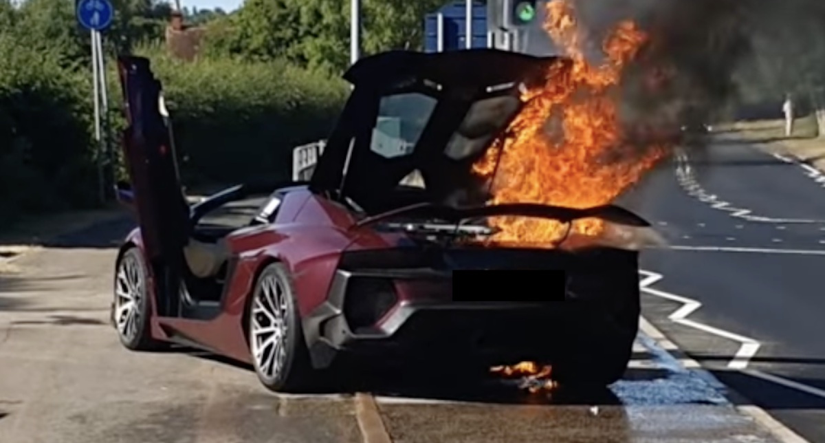 Lamborghini Aventador pożar