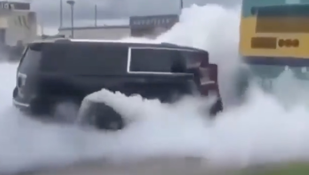 Chevrolet SUV palenie gumy