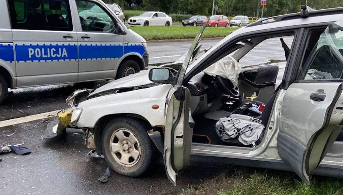 Subaru policja radiowóz wypadek