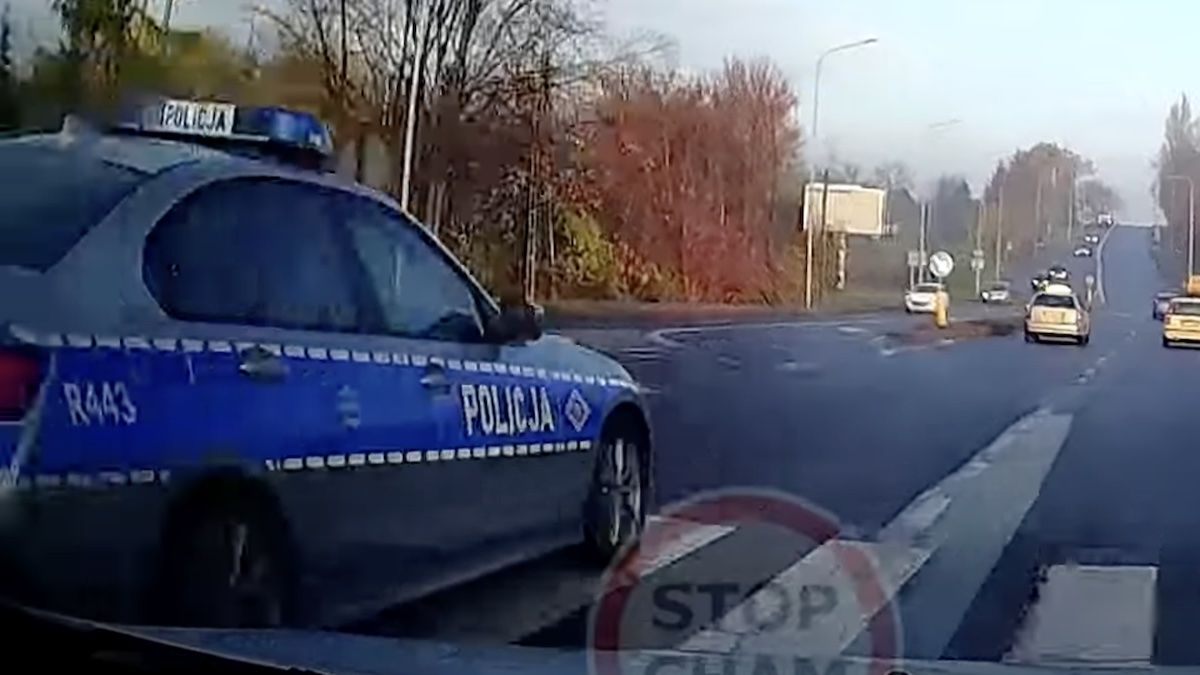 Radiowóz policja BMW wyprzedzanie