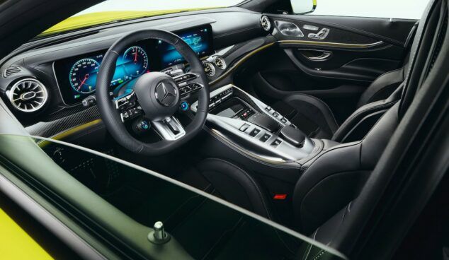 Mercedes-AMG GT 63 SE Performance 4-Door Coupe 4MATIC + Roger Federer