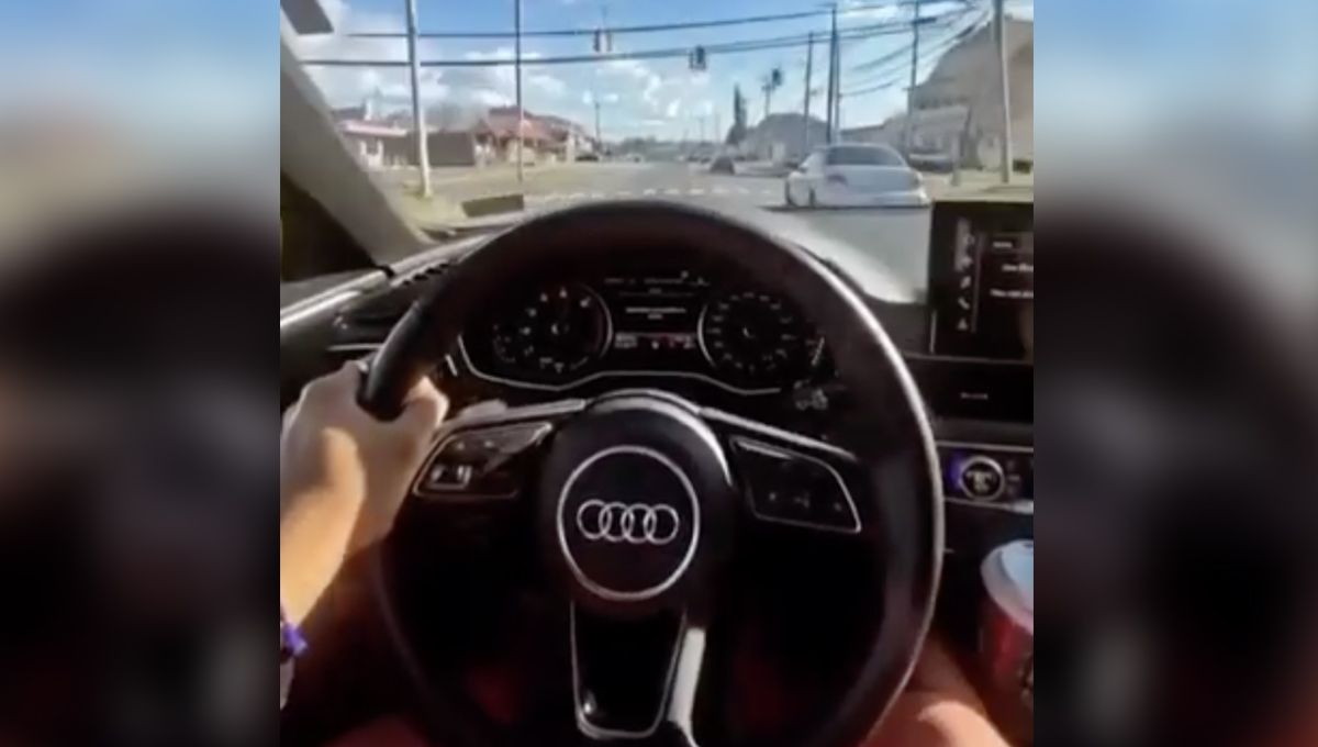 Audi jazda przez miasto