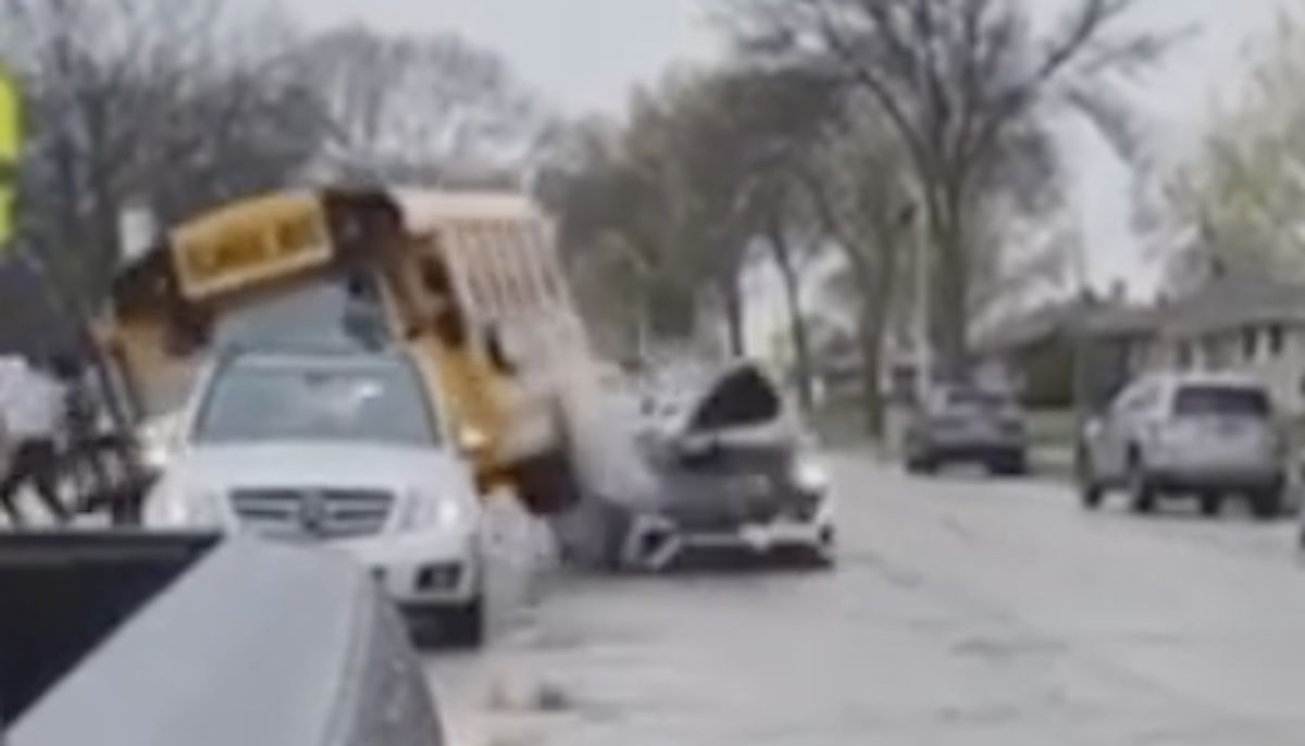 wypadek autobus szkolny
