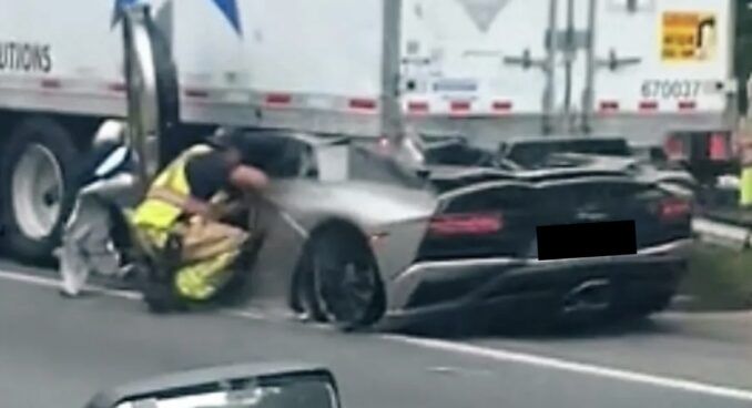 Lamborghini S Aventador wypadek