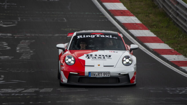 Porsche 911 GT3 RingTaxi Nurburgring